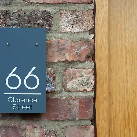 Garth House, 66 Clarence Street, アパート