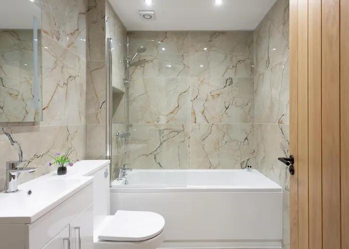 アパート Garth House, 66 Clarence Street,